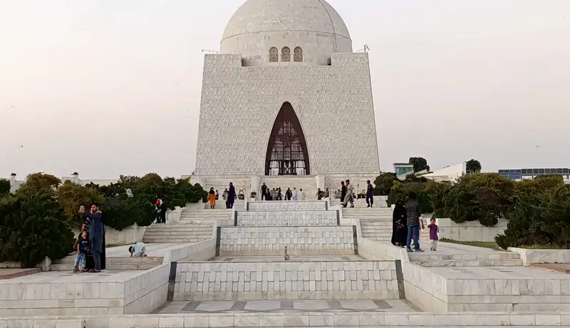 Mazar-e-Quaid, Karachi
