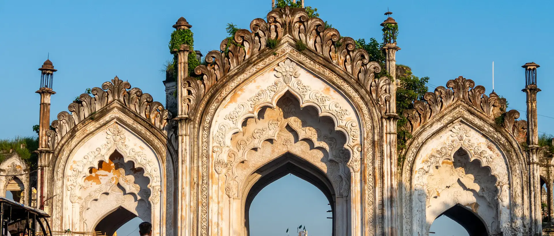 Rumi Darwaza, Lucknow
